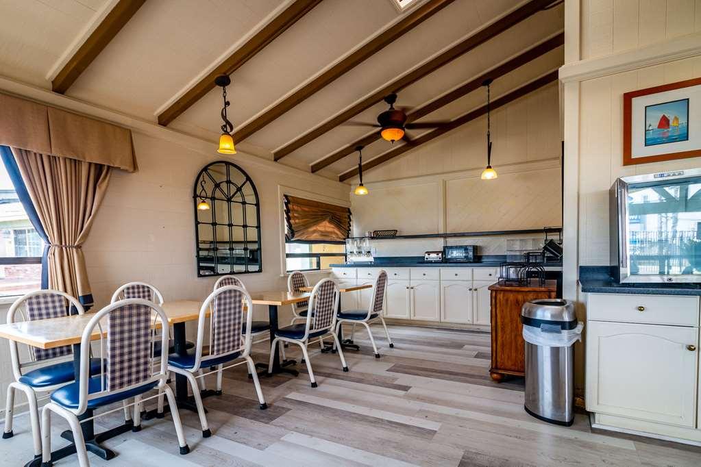 Rodeway Inn At Morro Bay Restoran gambar